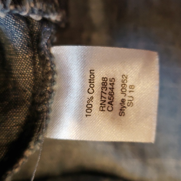 J. Crew Cotton dress, ruffle detail at hem, ties at cap sleeves. Women's 4 - Picture 9 of 11